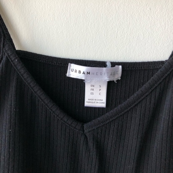 Black V Neck Crop Top - Picture 3 of 3